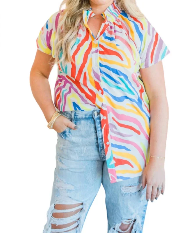 Loyalty Reward Phoebe Button Front Top In White Multi